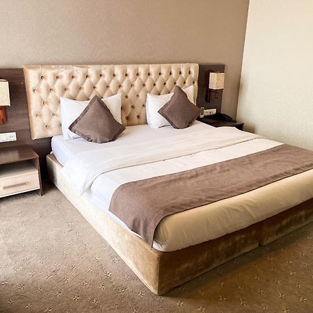Hotel Fn Шимкент Екстер'єр фото